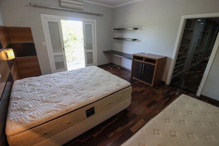 Casa de condomínio para alugar com 323m², 3 quartos e 4 vagas Casa de condomínio para alugar com 323m², 3 quartos e 4 vagasSuíte 3