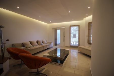 Casa de condomínio para alugar com 323m², 3 quartos e 4 vagas Casa de condomínio para alugar com 323m², 3 quartos e 4 vagasSala