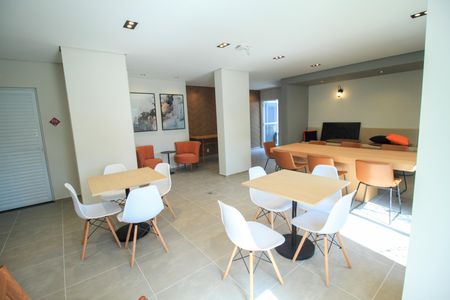 Apartamento à venda com 34m², 2 quartos e sem vagaÁrea comum