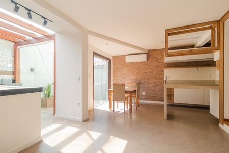 Casa à venda com 193m², 3 quartos e 2 vagasSala