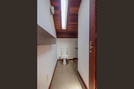 Casa à venda com 193m², 3 quartos e 2 vagasLavabo