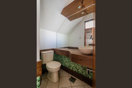 Casa à venda com 193m², 3 quartos e 2 vagasLavabo