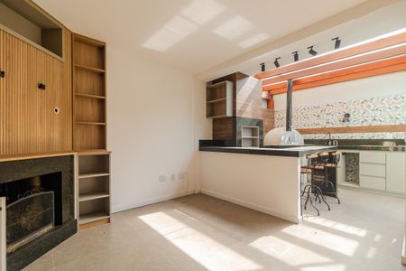 Casa à venda com 193m², 3 quartos e 2 vagasSala