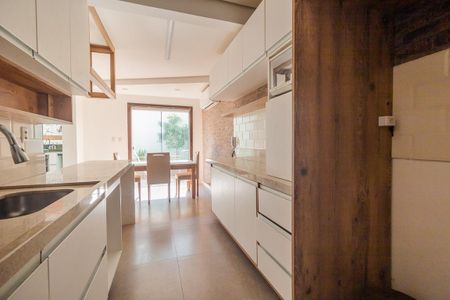 Casa à venda com 193m², 3 quartos e 2 vagasCozinha