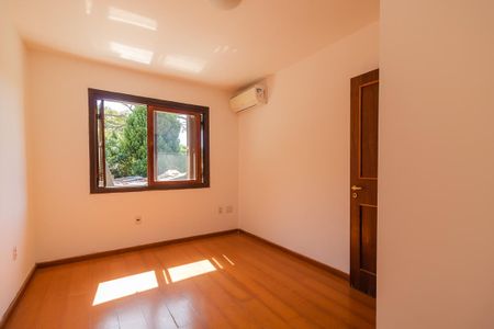 Casa à venda com 193m², 3 quartos e 2 vagasQuarto 2