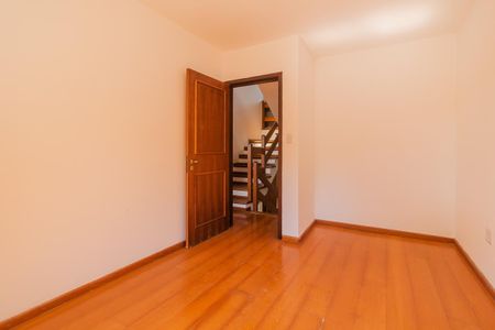 Casa à venda com 193m², 3 quartos e 2 vagasQuarto 2