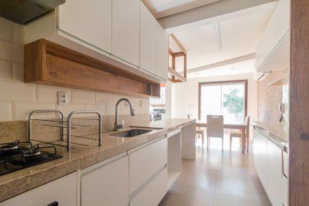 Casa à venda com 193m², 3 quartos e 2 vagasCozinha