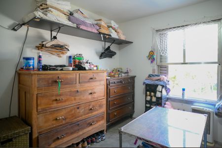 Casa à venda com 300m², 4 quartos e 6 vagasCloset - Quarto 2 Suite