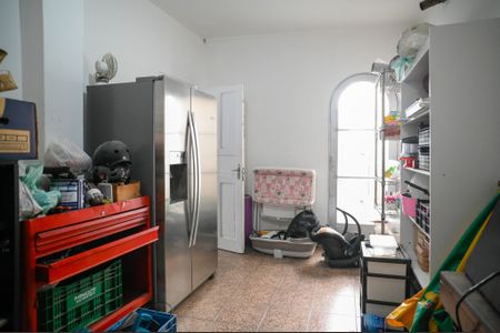 Casa à venda com 300m², 4 quartos e 6 vagasDepósito