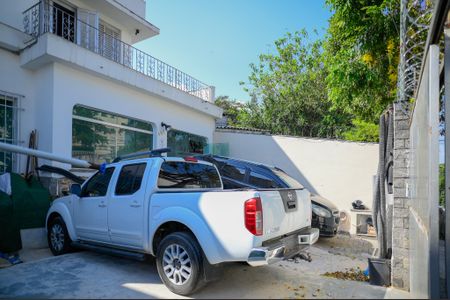 Casa à venda com 300m², 4 quartos e 6 vagasGaragem