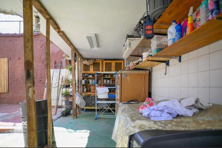 Casa à venda com 300m², 4 quartos e 6 vagasÁrea de Serviço