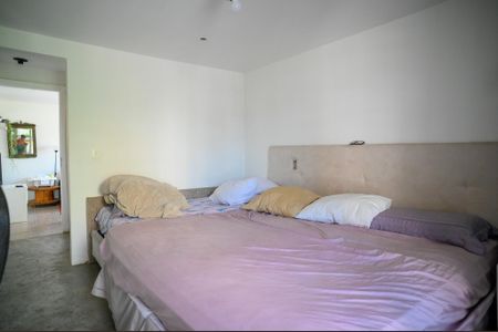 Casa à venda com 300m², 4 quartos e 6 vagasQuarto 2 - Suite