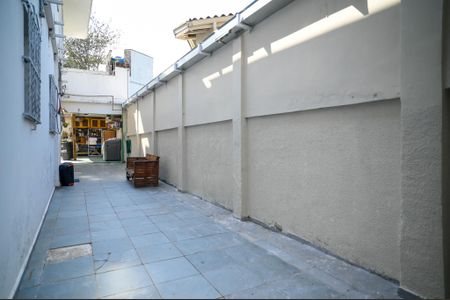 Casa à venda com 300m², 4 quartos e 6 vagasQuintal