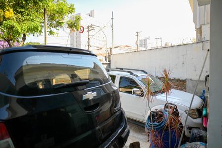 Casa à venda com 300m², 4 quartos e 6 vagasGaragem