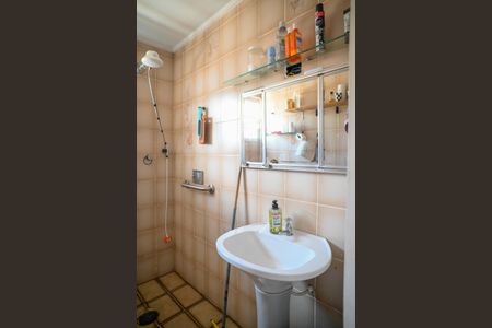 Casa à venda com 300m², 4 quartos e 6 vagasBanheiro do Quarto 2 Suite