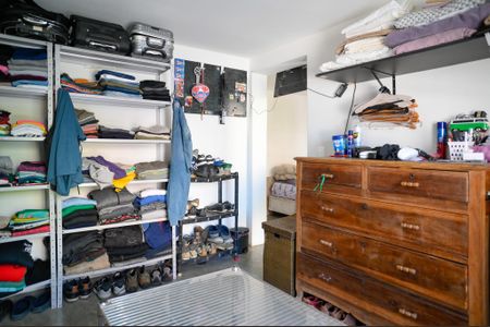 Casa à venda com 300m², 4 quartos e 6 vagasCloset - Quarto 2 Suite
