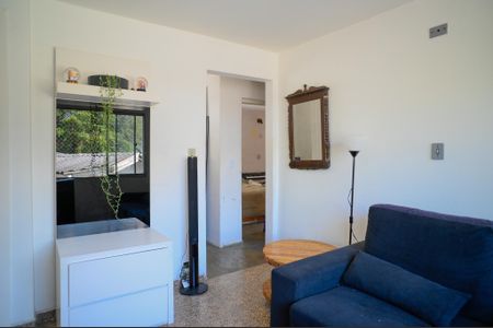 Casa à venda com 300m², 4 quartos e 6 vagasSala 2