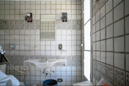 Casa à venda com 300m², 4 quartos e 6 vagasBanheiro do Quarto 4 Suite