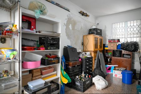 Casa à venda com 300m², 4 quartos e 6 vagasDepósito