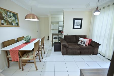 Apartamento para alugar com 63m², 2 quartos e 1 vaga Apartamento para alugar com 63m², 2 quartos e 1 vagaSala