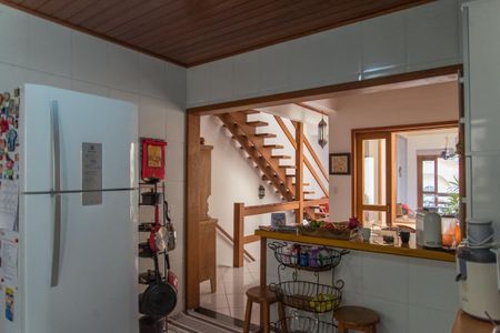 Casa à venda com 240m², 3 quartos e 3 vagasFoto 01