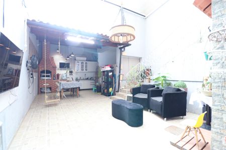 Casa de condomínio à venda com 300m², 4 quartos e 2 vagasÁrea gourmet