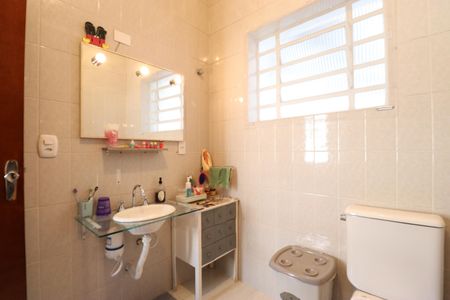 Casa de condomínio à venda com 300m², 4 quartos e 2 vagasBanheiro Social