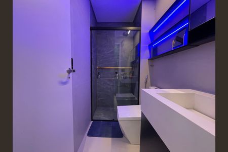 Apartamento à venda com 84m², 2 quartos e 2 vagasBanheiro da Suíte