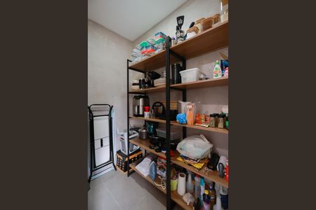Apartamento à venda com 75m², 2 quartos e 1 vaga Apartamento à venda com 75m², 2 quartos e 1 vagaDespensa