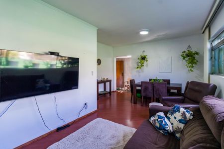 Casa à venda com 358m², 3 quartos e 5 vagasSala