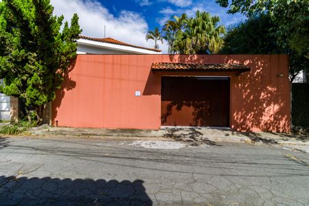 Casa à venda com 358m², 3 quartos e 5 vagasFachada