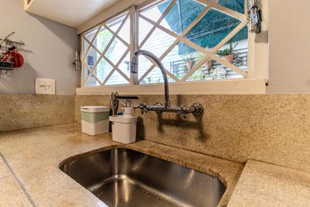 Casa para alugar com 177m², 3 quartos e 2 vagas Casa para alugar com 177m², 3 quartos e 2 vagasCozinha