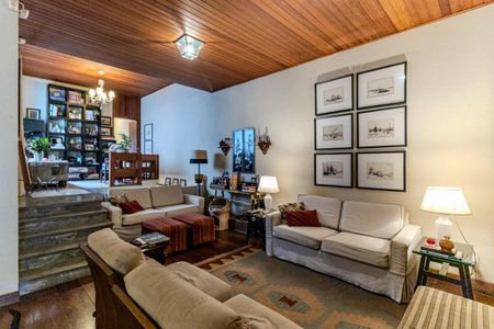 Casa para alugar com 177m², 3 quartos e 2 vagas Casa para alugar com 177m², 3 quartos e 2 vagasSala