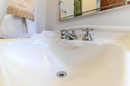 Casa para alugar com 177m², 3 quartos e 2 vagas Casa para alugar com 177m², 3 quartos e 2 vagasBanheiro da Suíte 1