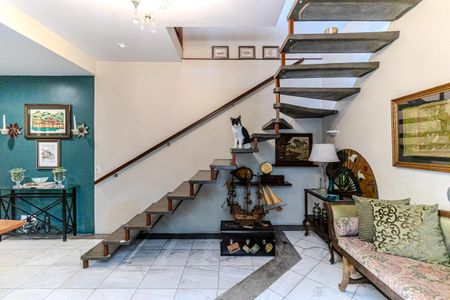 Casa para alugar com 177m², 3 quartos e 2 vagas Casa para alugar com 177m², 3 quartos e 2 vagasHall de Entrada