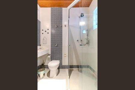 Casa para alugar com 177m², 3 quartos e 2 vagas Casa para alugar com 177m², 3 quartos e 2 vagasBanheiro da Suíte 2