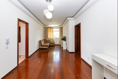 Apartamento para alugar com 90m², 3 quartos e 2 vagas Apartamento para alugar com 90m², 3 quartos e 2 vagasSala