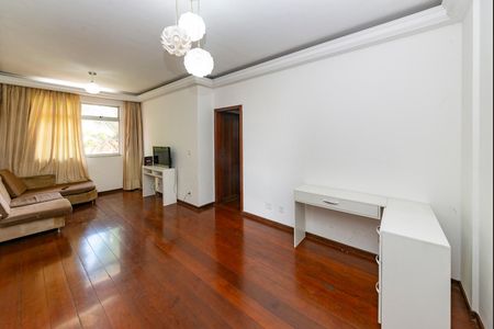 Apartamento para alugar com 90m², 3 quartos e 2 vagas Apartamento para alugar com 90m², 3 quartos e 2 vagasSala