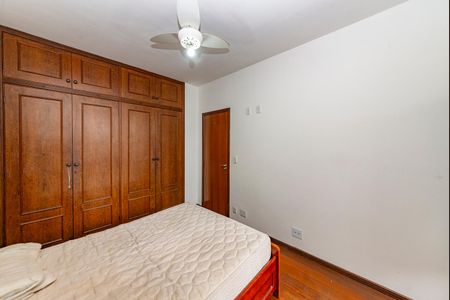Apartamento para alugar com 90m², 3 quartos e 2 vagas Apartamento para alugar com 90m², 3 quartos e 2 vagasSuíte