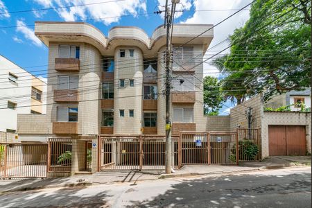 Apartamento para alugar com 90m², 3 quartos e 2 vagas Apartamento para alugar com 90m², 3 quartos e 2 vagasFachada