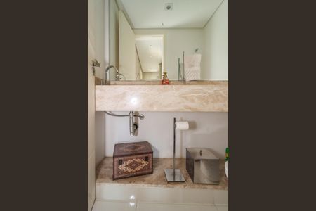 Apartamento à venda com 118m², 3 quartos e 3 vagas Apartamento à venda com 118m², 3 quartos e 3 vagasLavabo