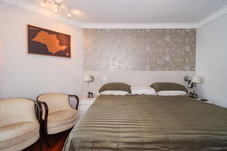 Apartamento à venda com 118m², 3 quartos e 3 vagas Apartamento à venda com 118m², 3 quartos e 3 vagasSuíte