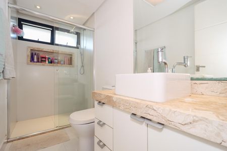 Apartamento à venda com 118m², 3 quartos e 3 vagas Apartamento à venda com 118m², 3 quartos e 3 vagasBanheiro