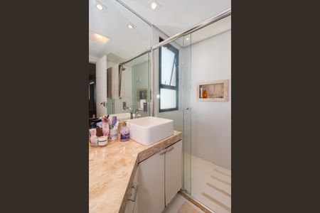 Apartamento à venda com 118m², 3 quartos e 3 vagas Apartamento à venda com 118m², 3 quartos e 3 vagasBanheiro da Suíte