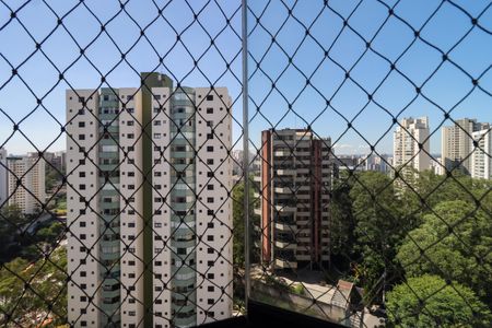 Apartamento à venda com 118m², 3 quartos e 3 vagas Apartamento à venda com 118m², 3 quartos e 3 vagasVista da Suíte