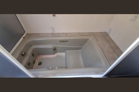 Casa para alugar com 270m², 3 quartos e 3 vagas Casa para alugar com 270m², 3 quartos e 3 vagasBanheiro Social