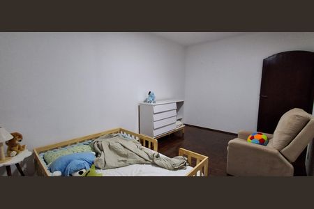 Casa para alugar com 270m², 3 quartos e 3 vagas Casa para alugar com 270m², 3 quartos e 3 vagasQuarto 2