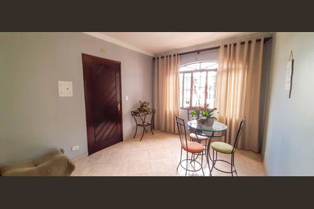 Apartamento à venda com 90m², 2 quartos e 1 vaga Apartamento à venda com 90m², 2 quartos e 1 vagaSala de Jantar