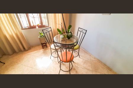 Apartamento à venda com 90m², 2 quartos e 1 vaga Apartamento à venda com 90m², 2 quartos e 1 vagaSala de Jantar