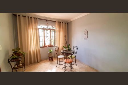 Apartamento à venda com 90m², 2 quartos e 1 vaga Apartamento à venda com 90m², 2 quartos e 1 vagaSala de Jantar